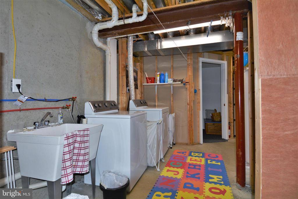 2023 Knotty Pine Drive, Abingdon, MD 21009