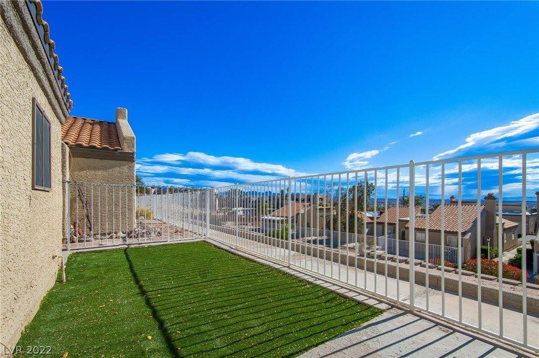 2135 Pebble Creek Lane, Laughlin, NV 89029