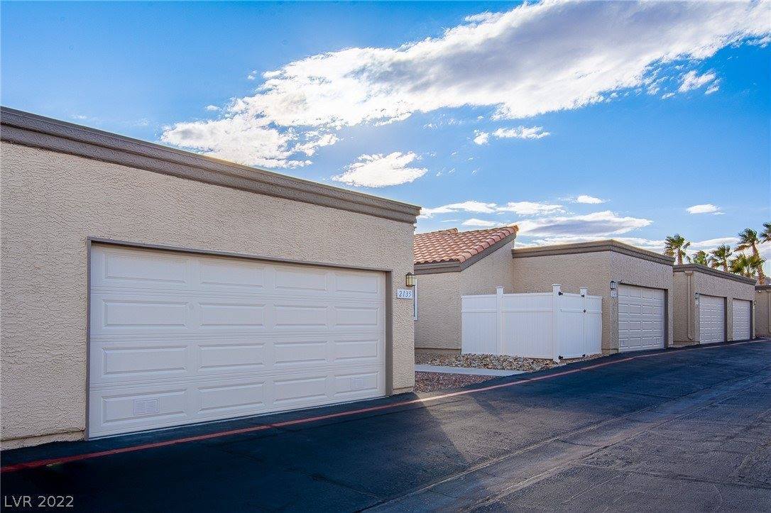 2135 Pebble Creek Lane, Laughlin, NV 89029