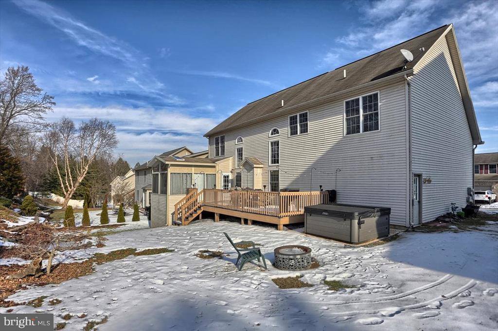 1616 Lowell Lane, New Cumberland, PA 17070