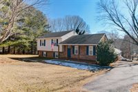 226 Churchill Drive, Lynchburg, VA 24502