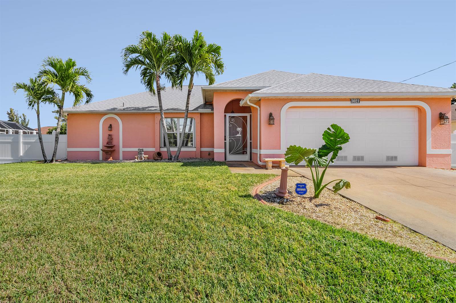 3021 SW 11th Court, Cape Coral, FL 33914