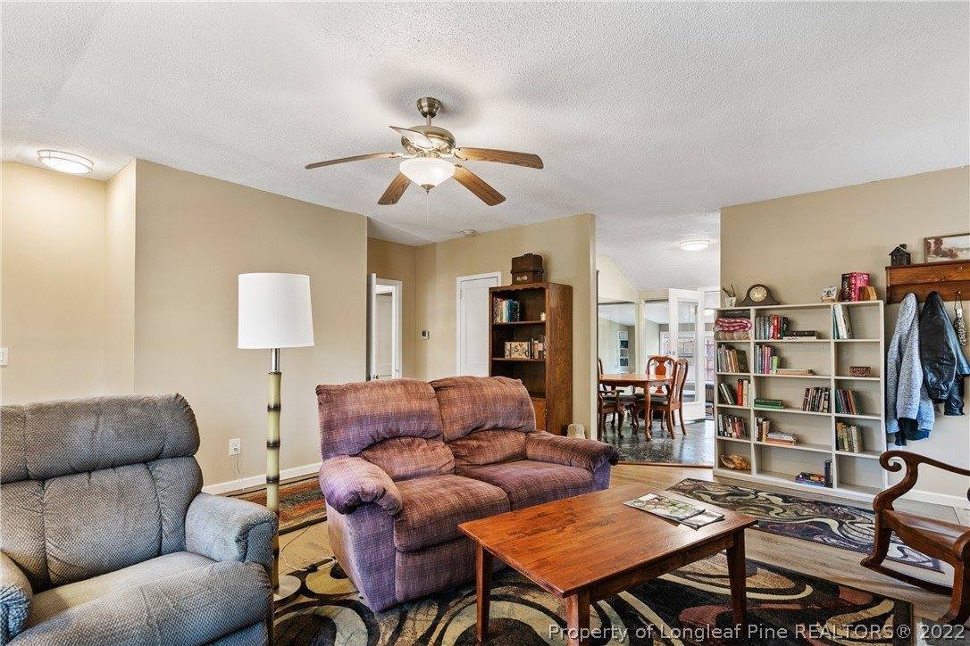 628 TC Jones Road, Raeford, NC 28376