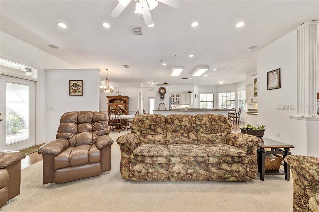 118 NW 62nd Street, Ocala, FL 34475