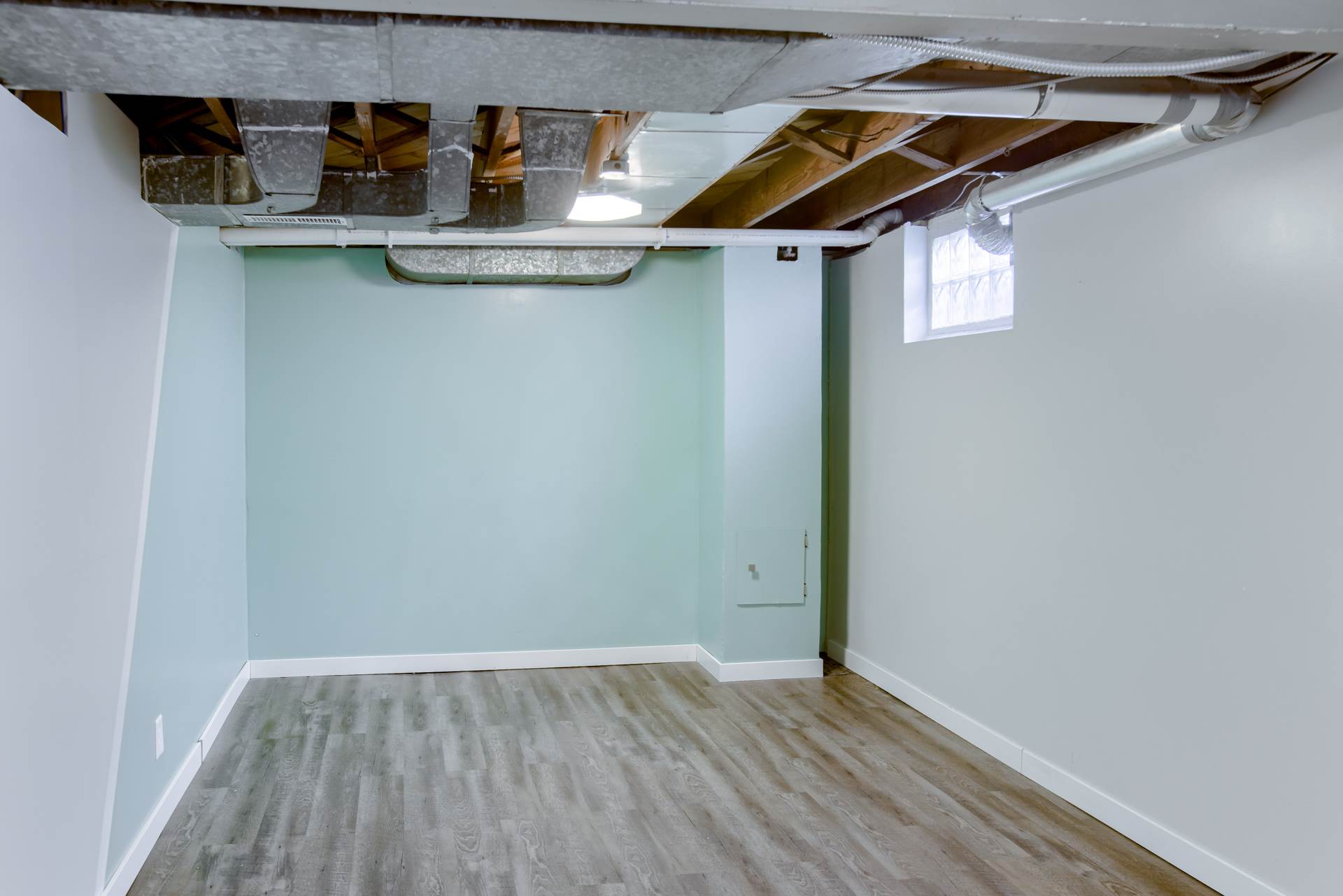 2705 S 42 St, Omaha, NE 68105