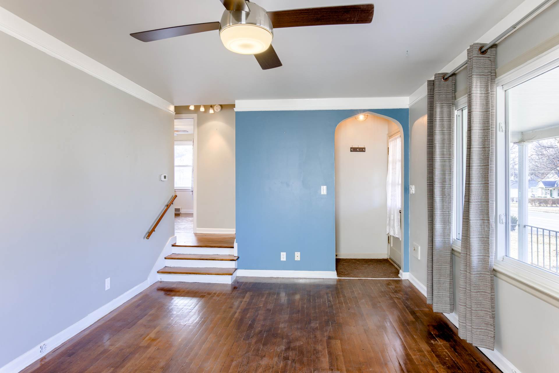 2705 S 42 St, Omaha, NE 68105