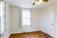 2705 S 42 St, Omaha, NE 68105