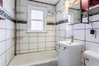 2705 S 42 St, Omaha, NE 68105