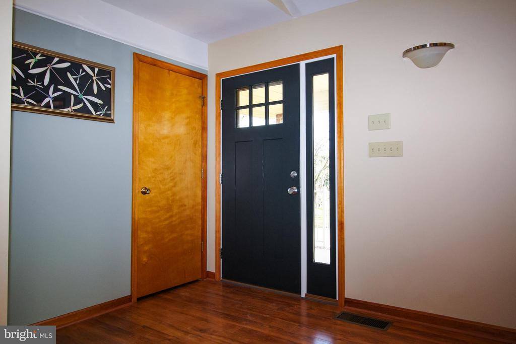 28533 Cave Neck Road, Milton, DE 19968