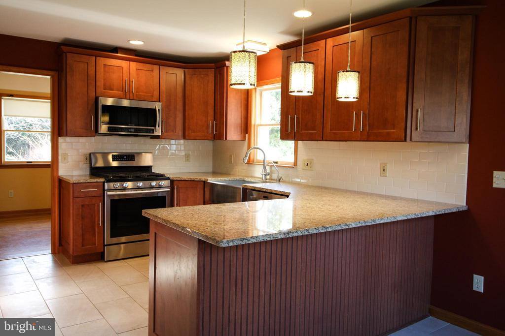 28533 Cave Neck Road, Milton, DE 19968