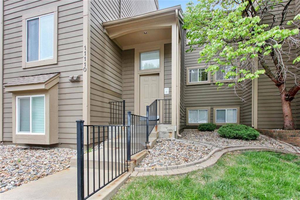 11110 Nieman Road, #301, Overland Park, KS 66210