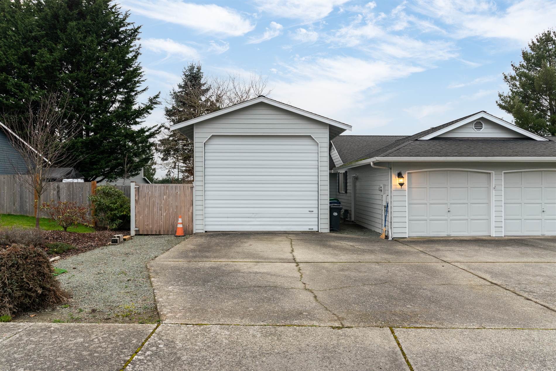 325 S 30th St, Mount Vernon, WA 98274