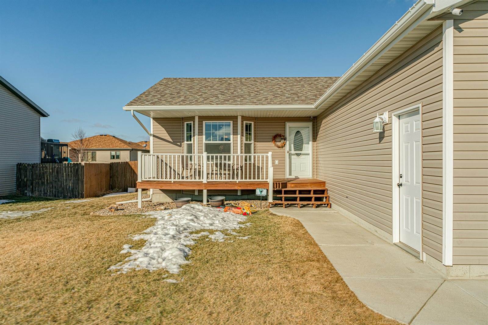 6220 Reily Road, Lincoln, ND 58504