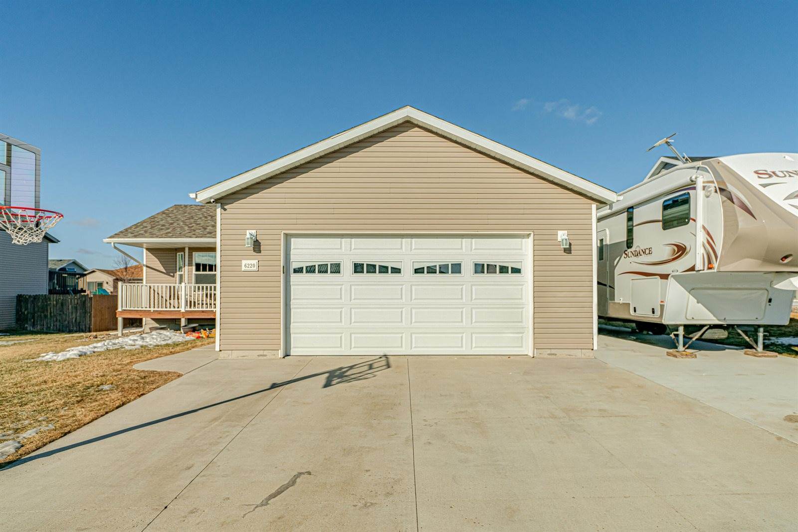 6220 Reily Road, Lincoln, ND 58504