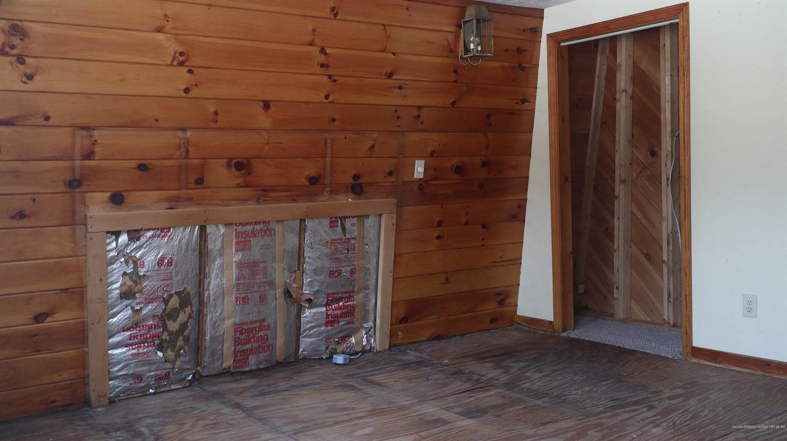 50 Hunt Road, Belfast, ME 04915