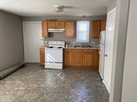 62 Rifle St, Springfield, MA 01105