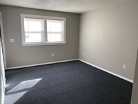 62 Rifle St, Springfield, MA 01105