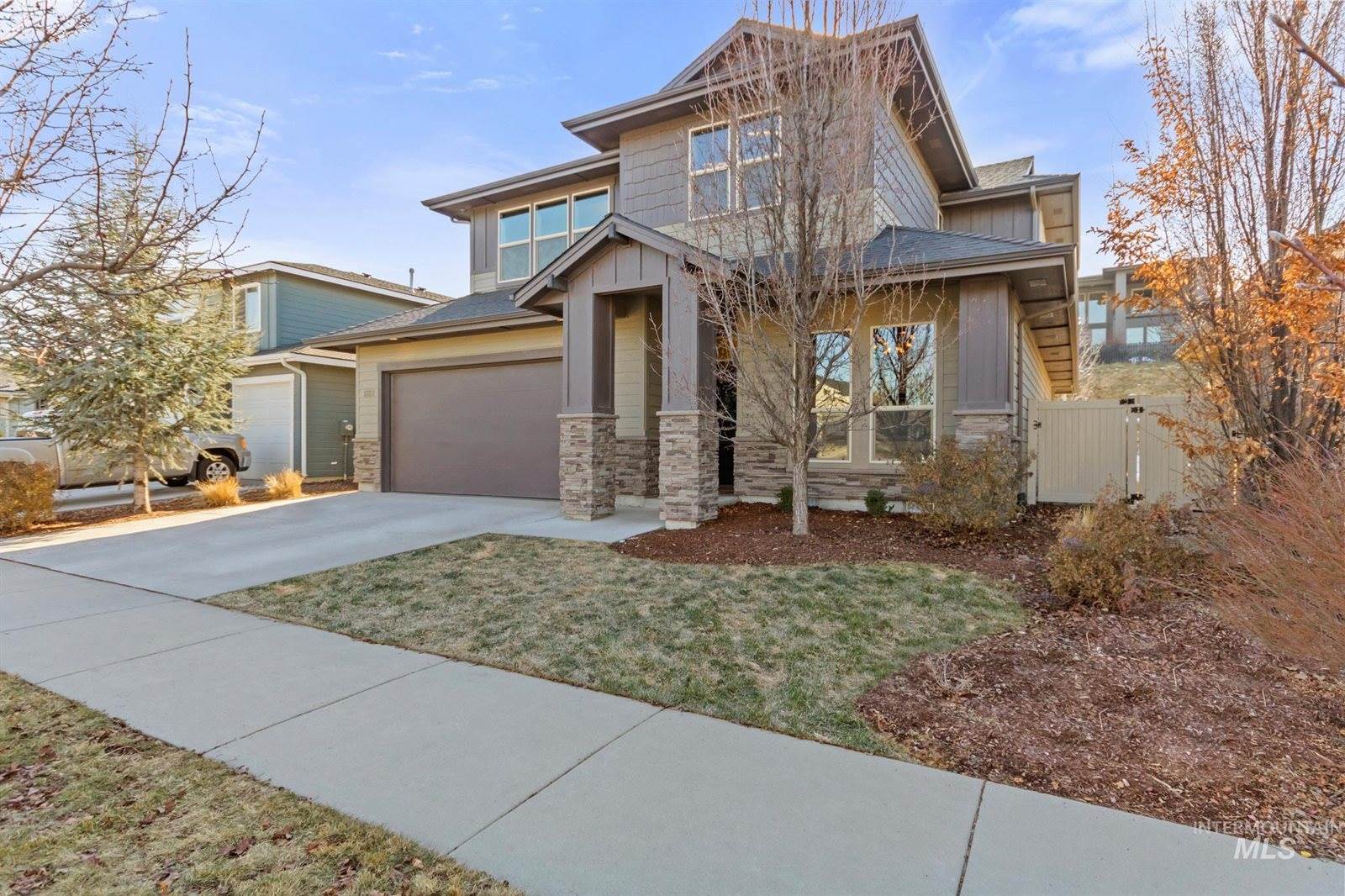 1083 E Wrightwood Dr, Meridian, ID 83642