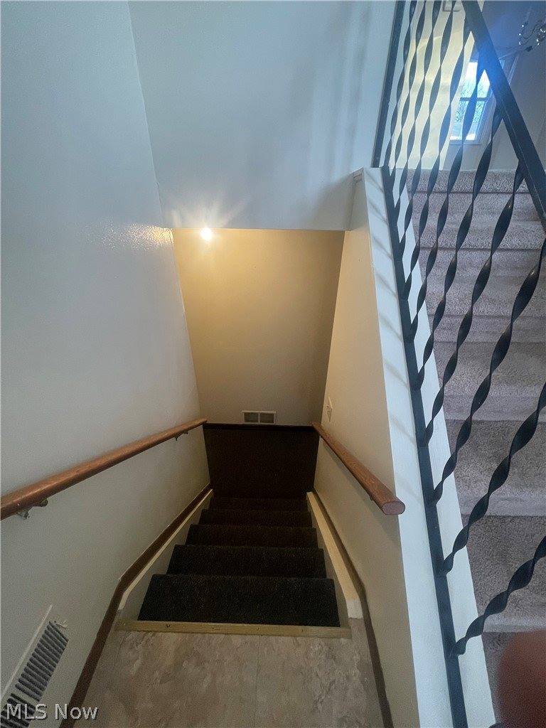 245 Harold Lane, Campbell, OH 44405