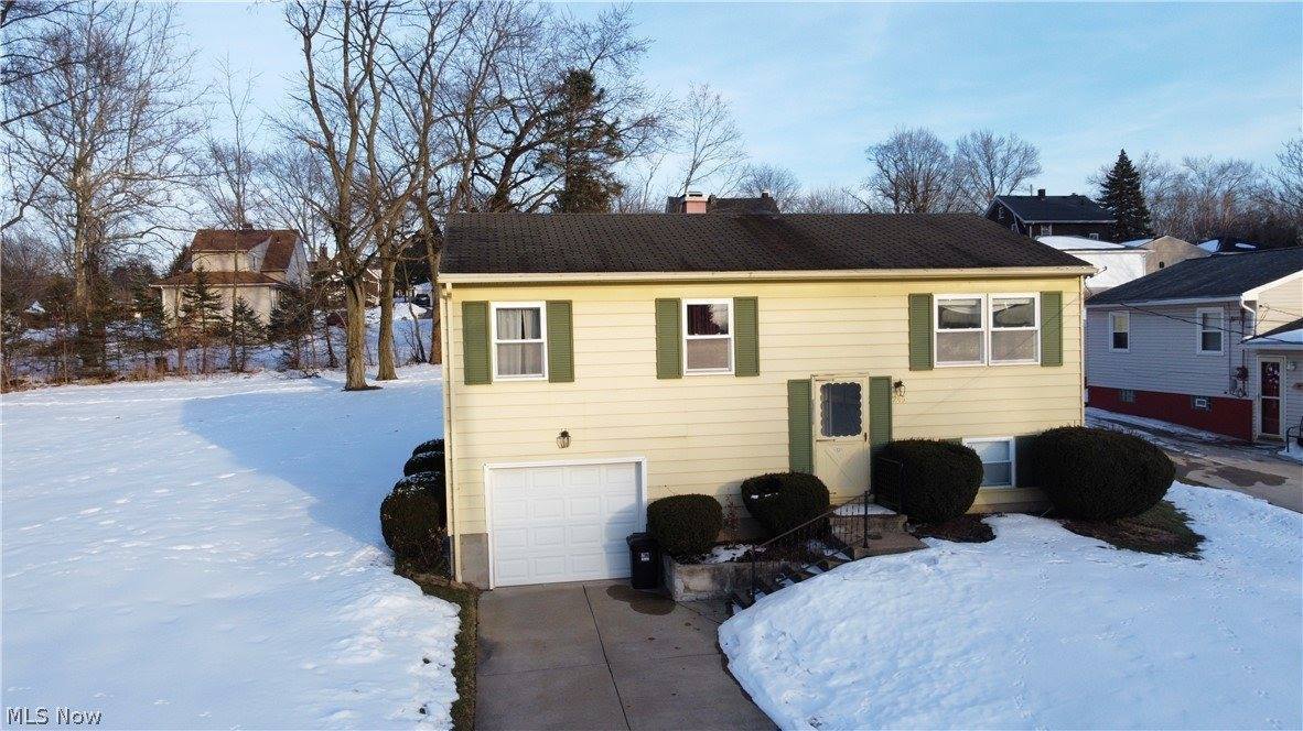 245 Harold Lane, Campbell, OH 44405