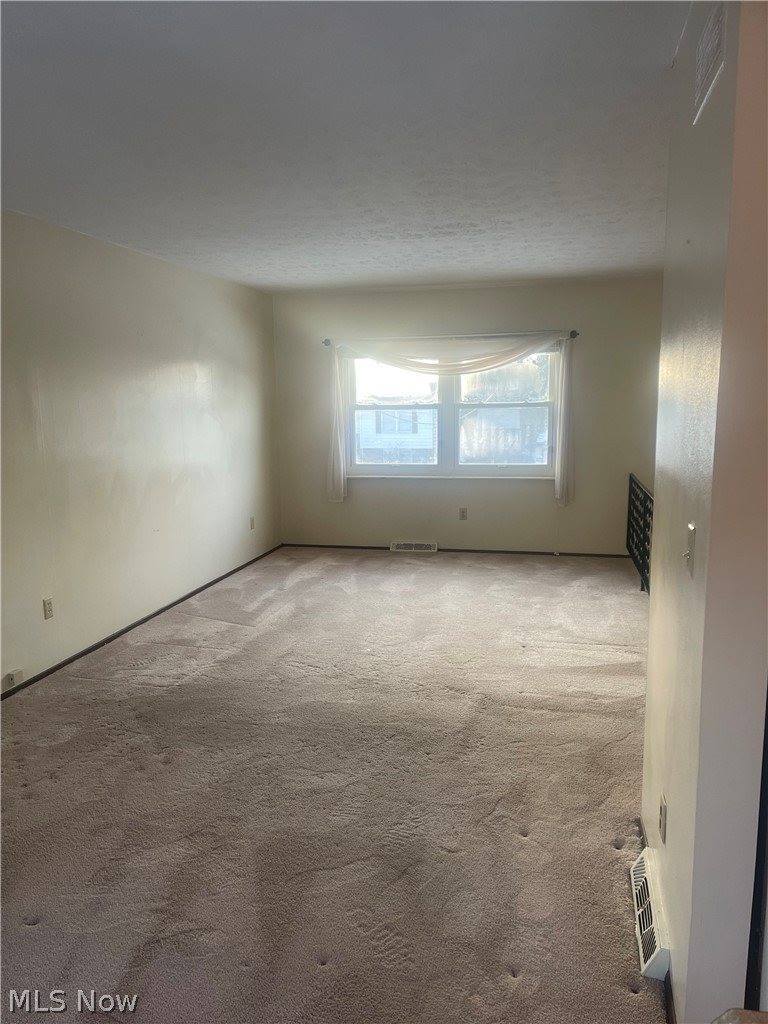 245 Harold Lane, Campbell, OH 44405