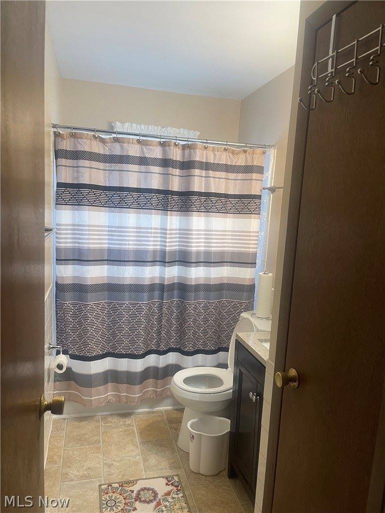 245 Harold Lane, Campbell, OH 44405