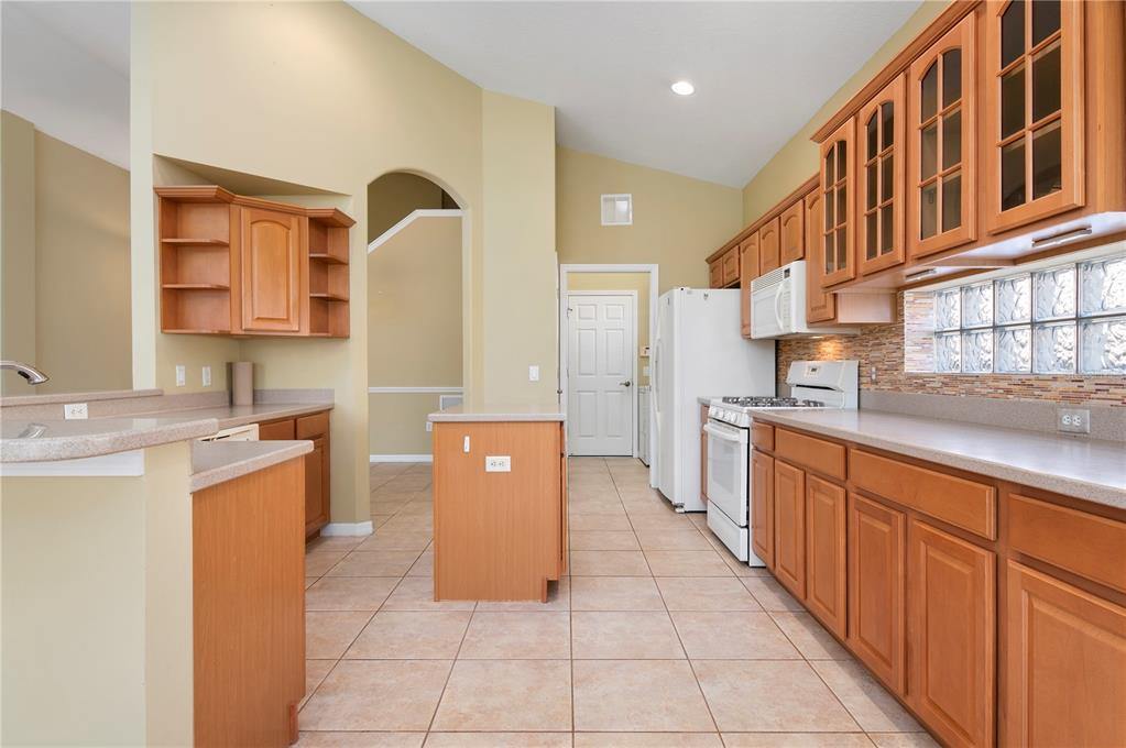 6747 Tailfeather Way, Bradenton, FL 34203