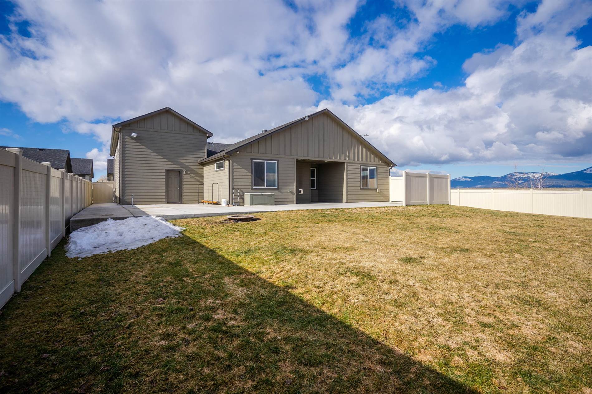 3576 N Oconnor Blvd, Post Falls, ID 83854