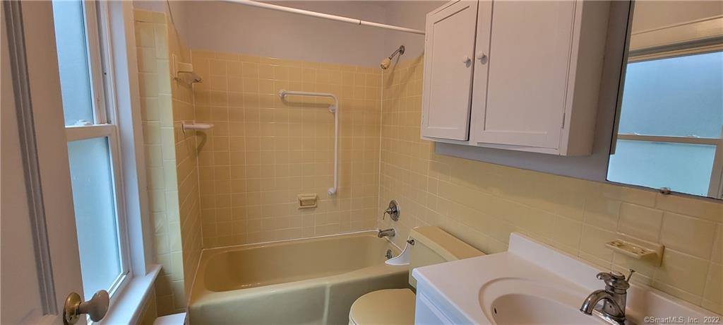 311 Cambridge Street, Bridgeport, CT 06606