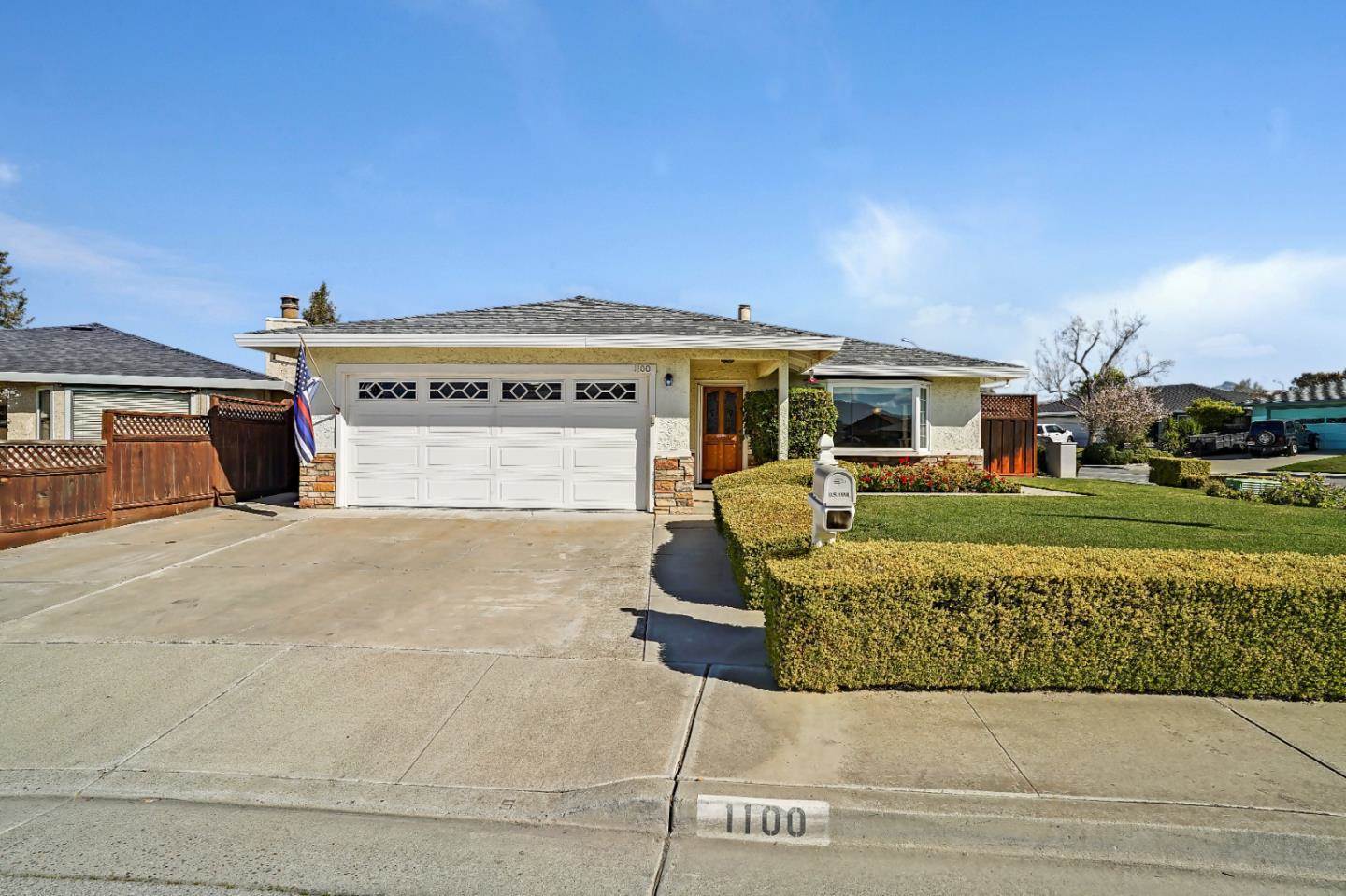 1100 Poppy Lane CIR, Hollister, CA 95023