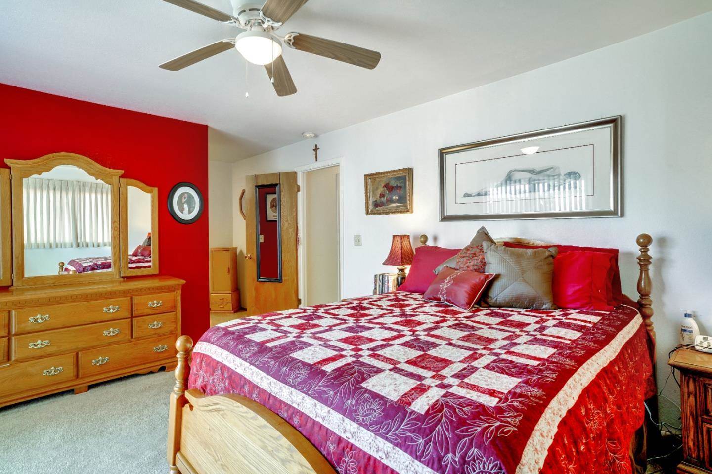 1100 Poppy Lane CIR, Hollister, CA 95023