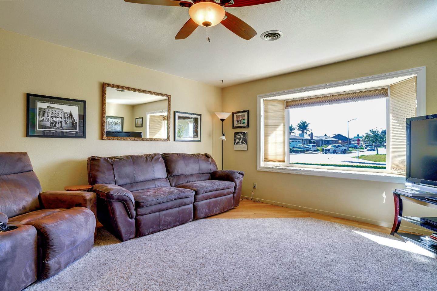 1100 Poppy Lane CIR, Hollister, CA 95023