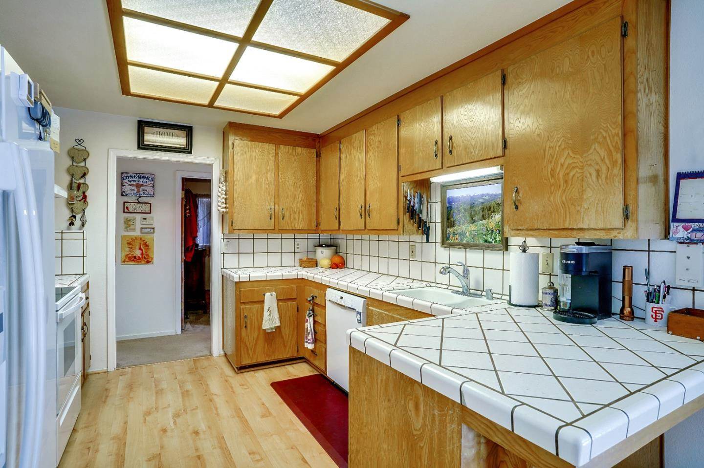 1100 Poppy Lane CIR, Hollister, CA 95023