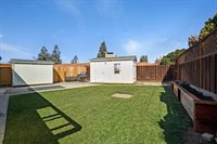 1100 Poppy Lane CIR, Hollister, CA 95023