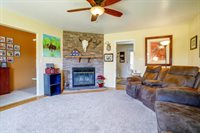 1100 Poppy Lane CIR, Hollister, CA 95023