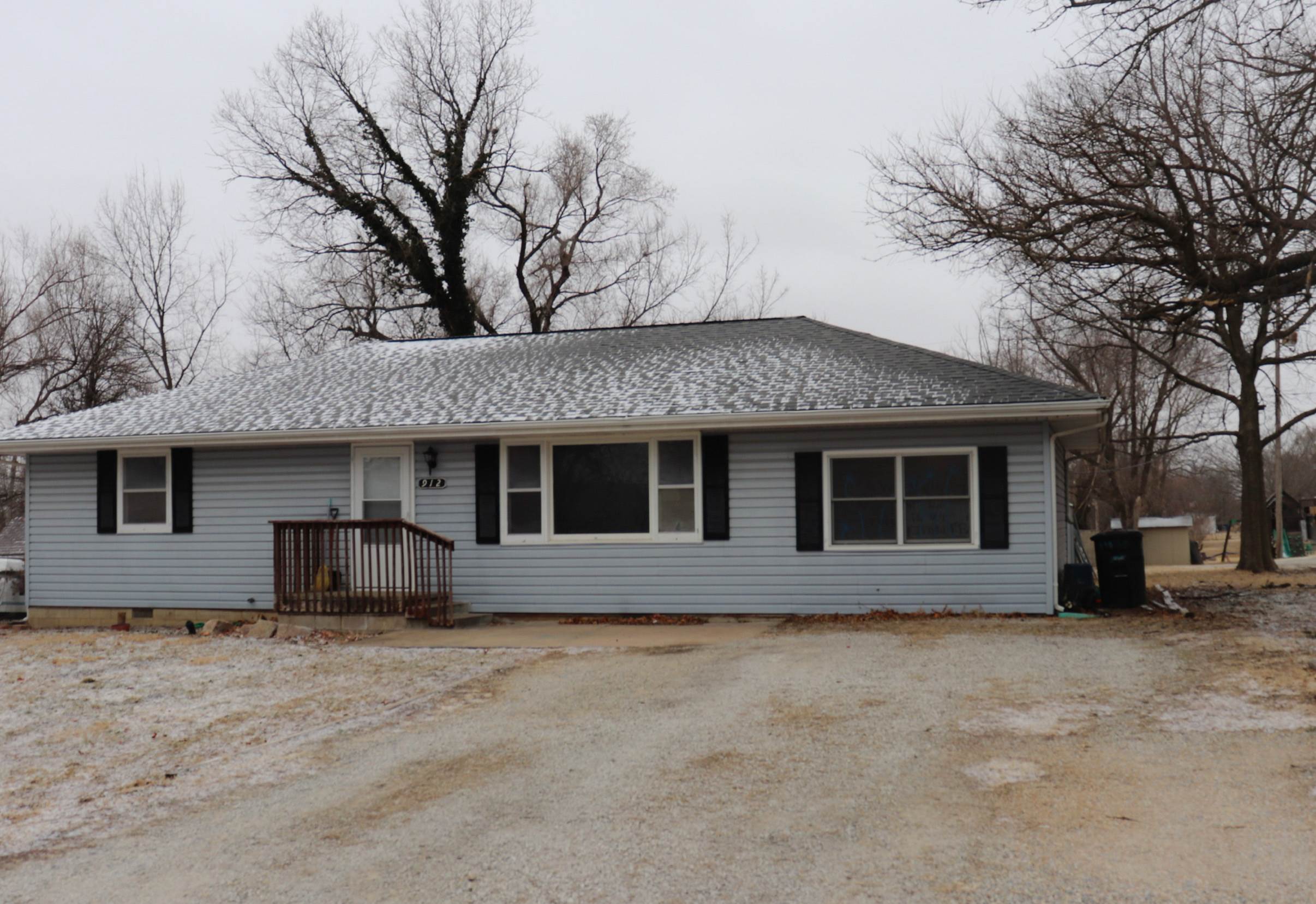 912 Washington ST, Lyndon, KS 66451