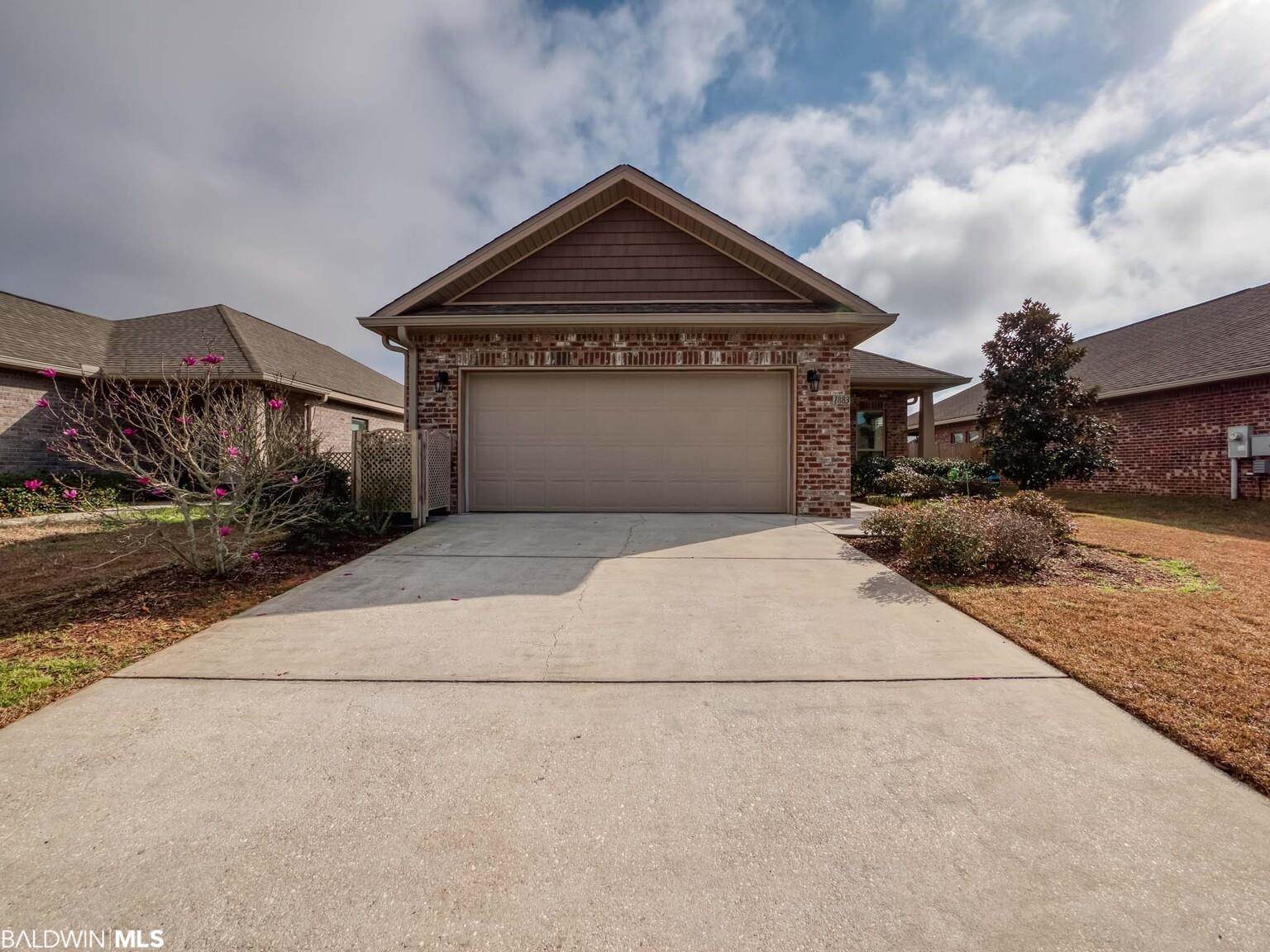 1883 Arcadia Drive, Foley, AL 36535