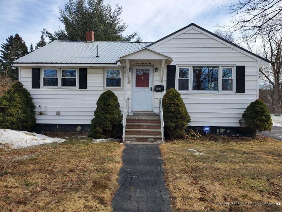 326 14th Street, Bangor, ME 04401