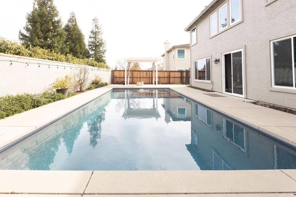 1789 Heather Garden Lane, Roseville, CA 95661