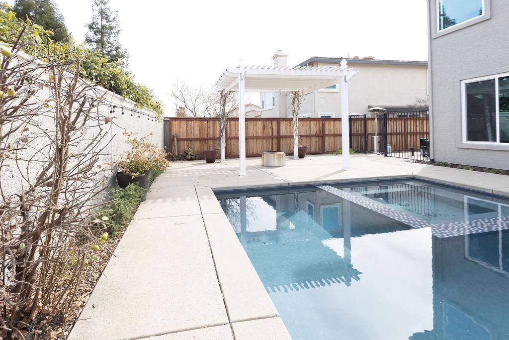 1789 Heather Garden Lane, Roseville, CA 95661