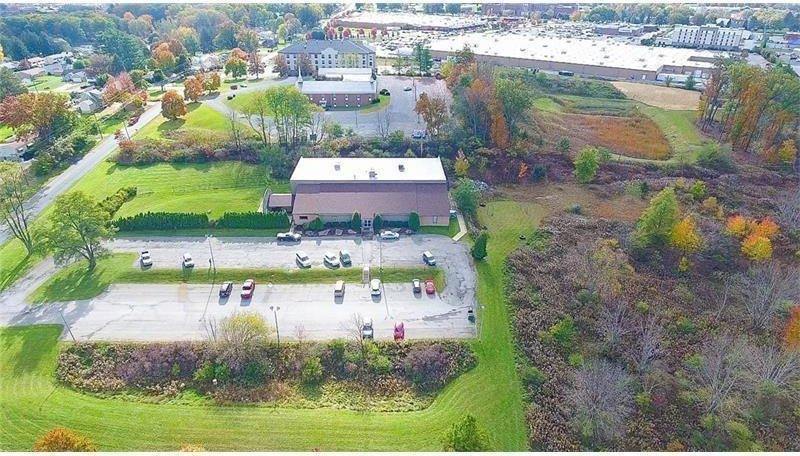 215 North Duffy Rd, Center Township - BUT, PA 16001