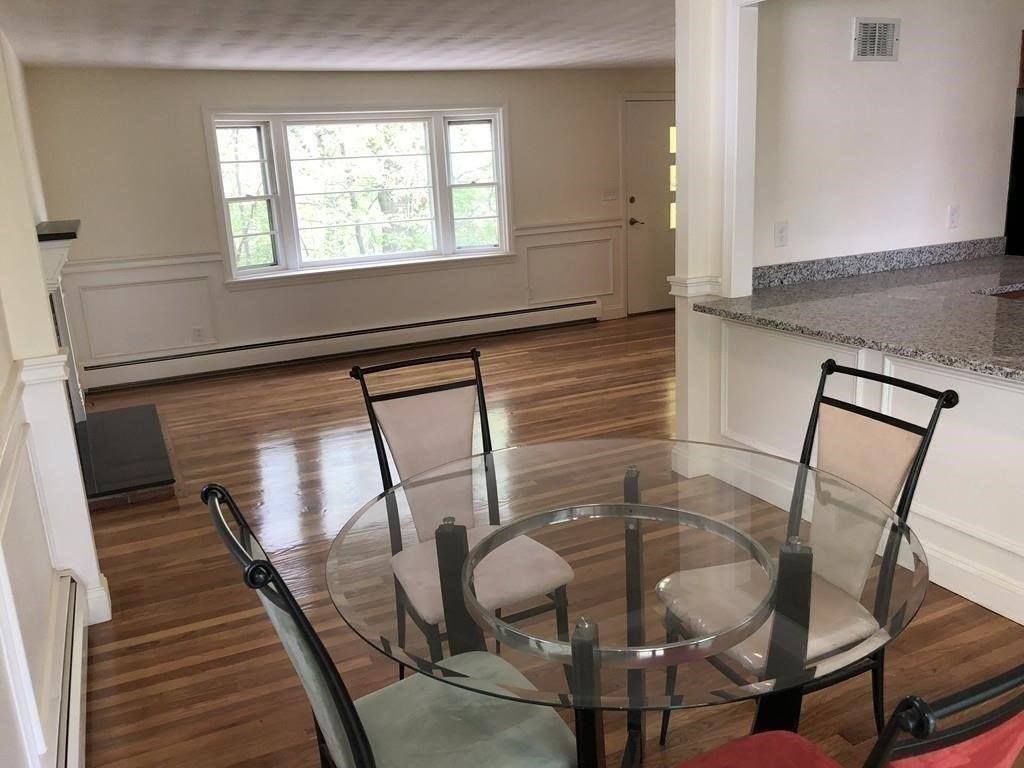857 Grove, Worcester, MA 01605