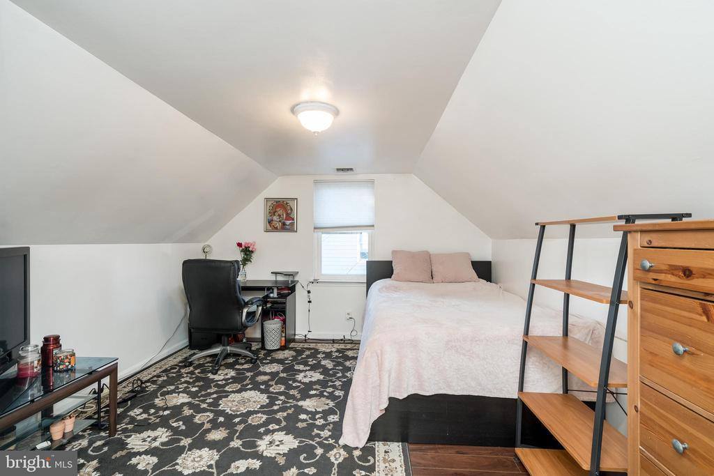 22 Martin Lane, Norwood, PA 19074