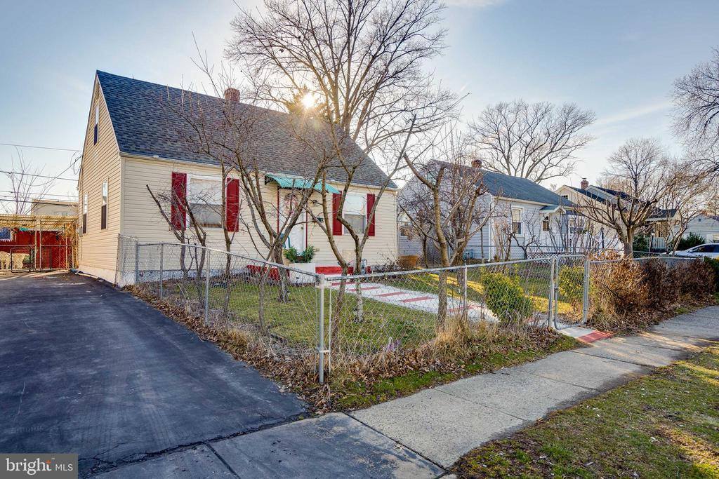 22 Martin Lane, Norwood, PA 19074