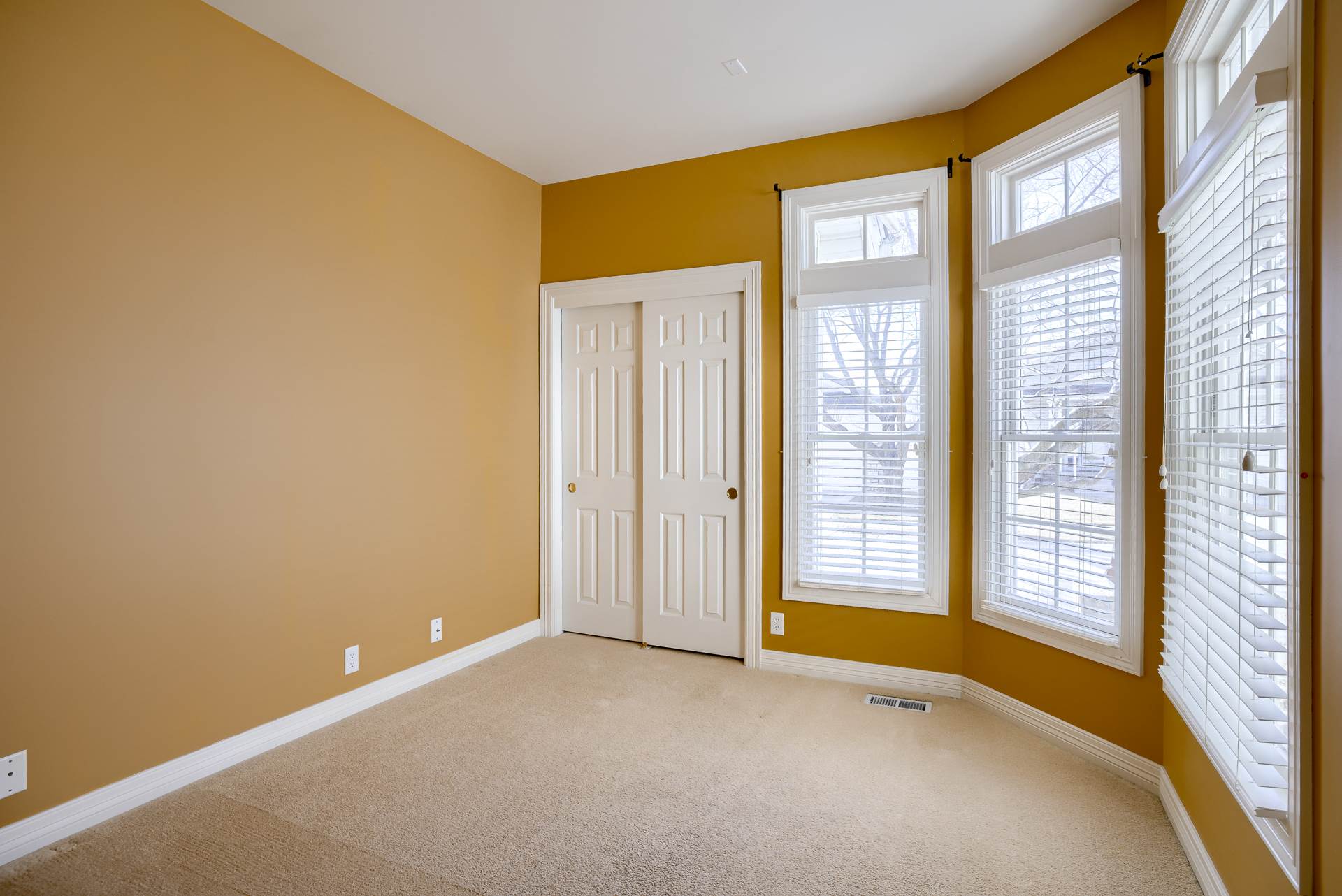 1823 S 172 Plaza, Omaha, NE 68130