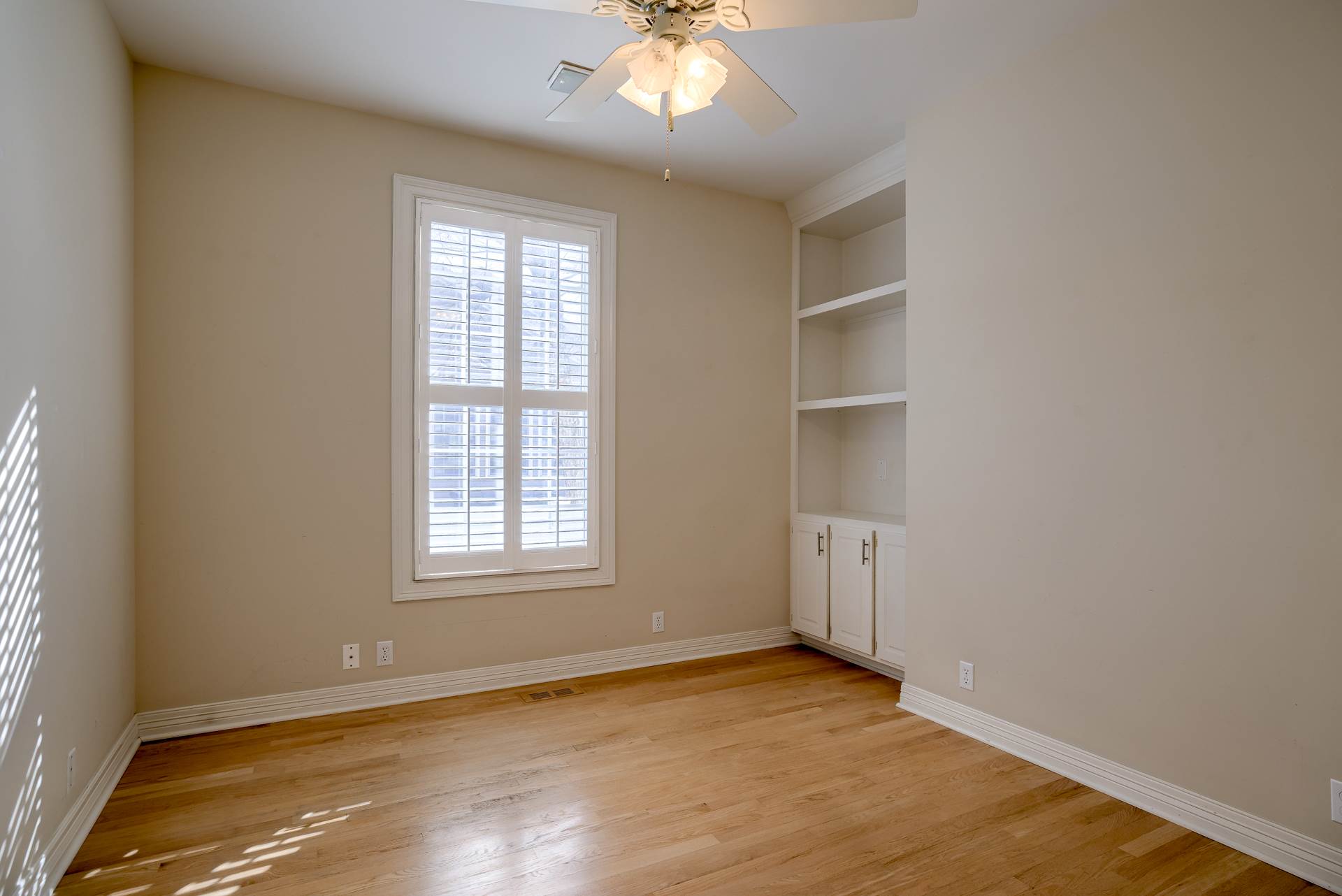 1823 S 172 Plaza, Omaha, NE 68130