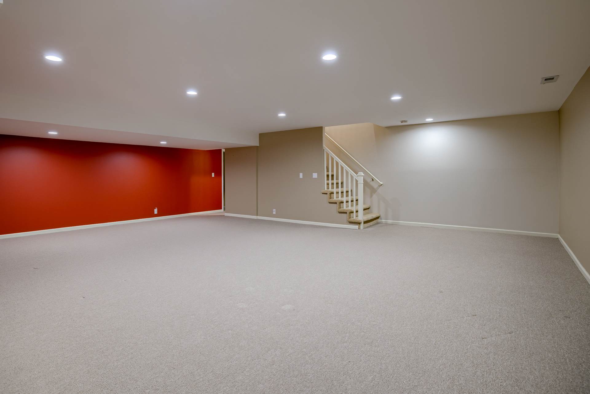 1823 S 172 Plaza, Omaha, NE 68130