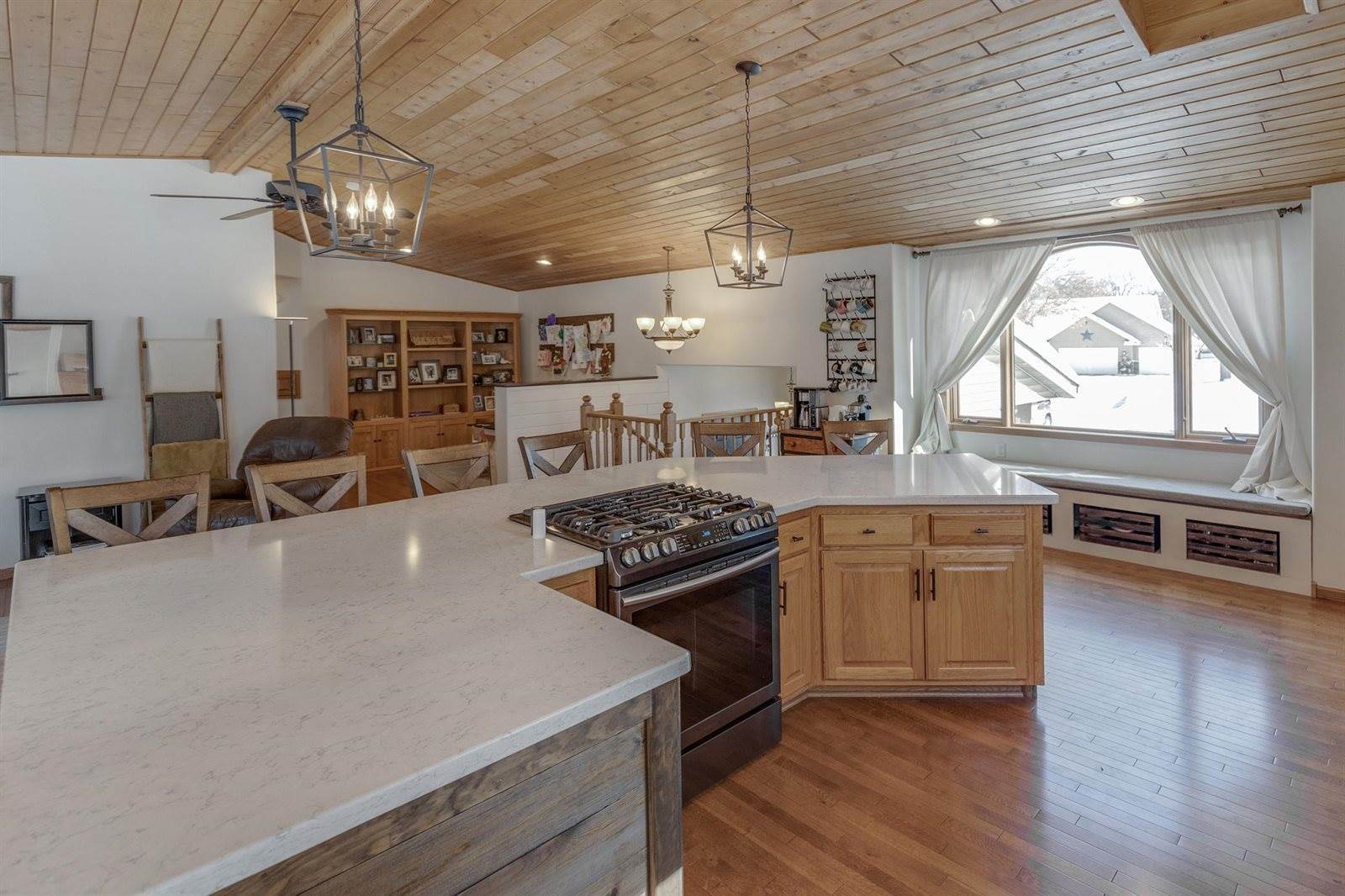 12813 Parkwood Drive, Baxter, MN 56425