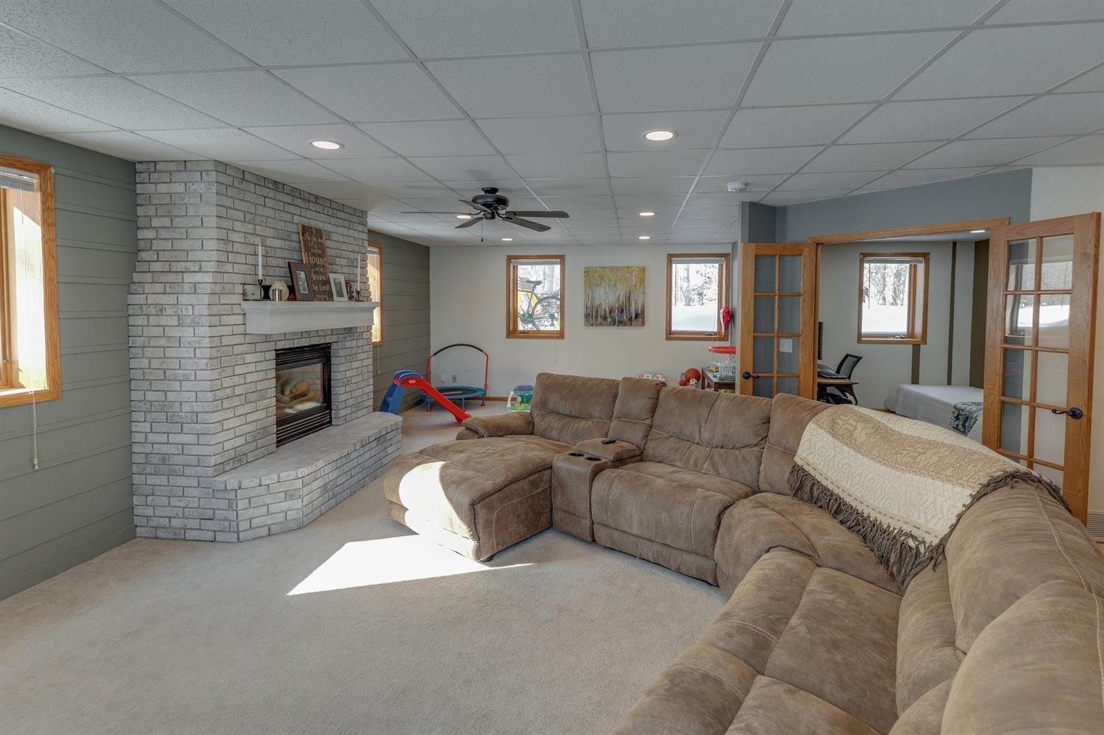 12813 Parkwood Drive, Baxter, MN 56425