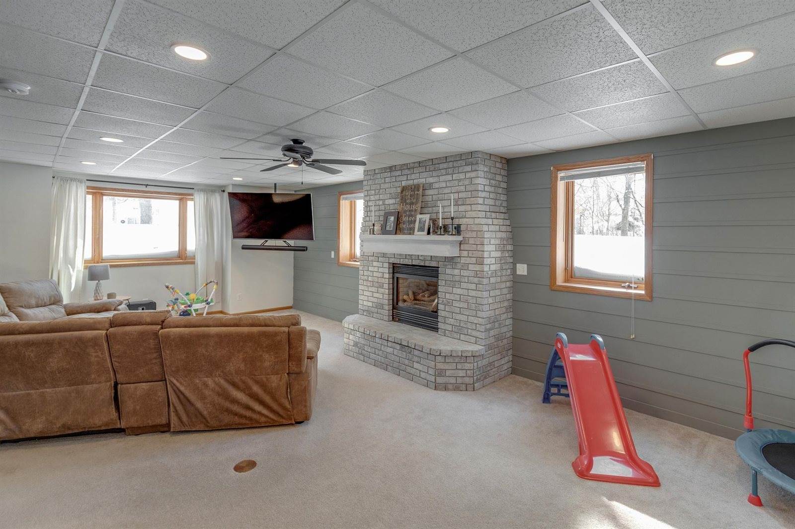 12813 Parkwood Drive, Baxter, MN 56425